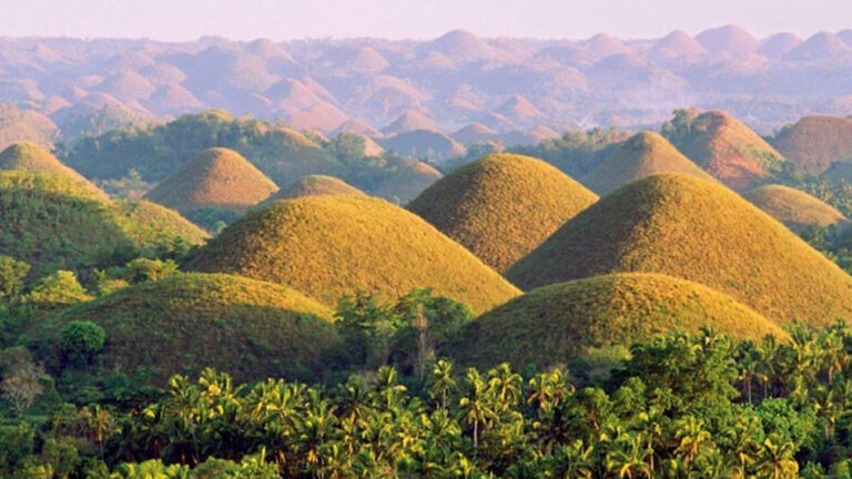 Chocolate-Hills-BOHOL.GOV_